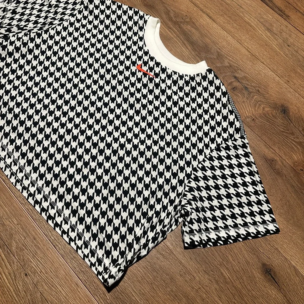Nike Black White Houndstooth T-Shirt Women Large